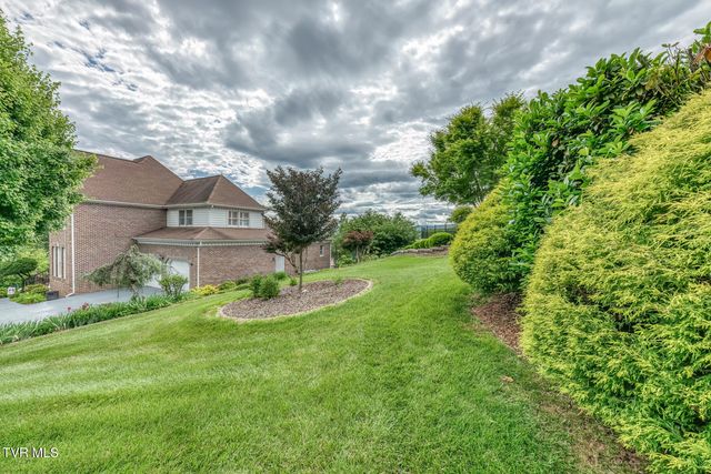 3401 Stoneridge Drive, Johnson City, TN 37604