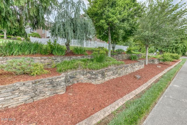 3401 Stoneridge Drive, Johnson City, TN 37604