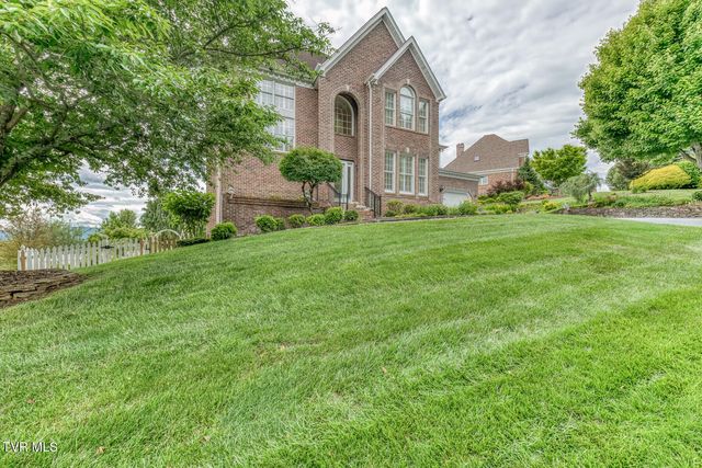 3401 Stoneridge Drive, Johnson City, TN 37604