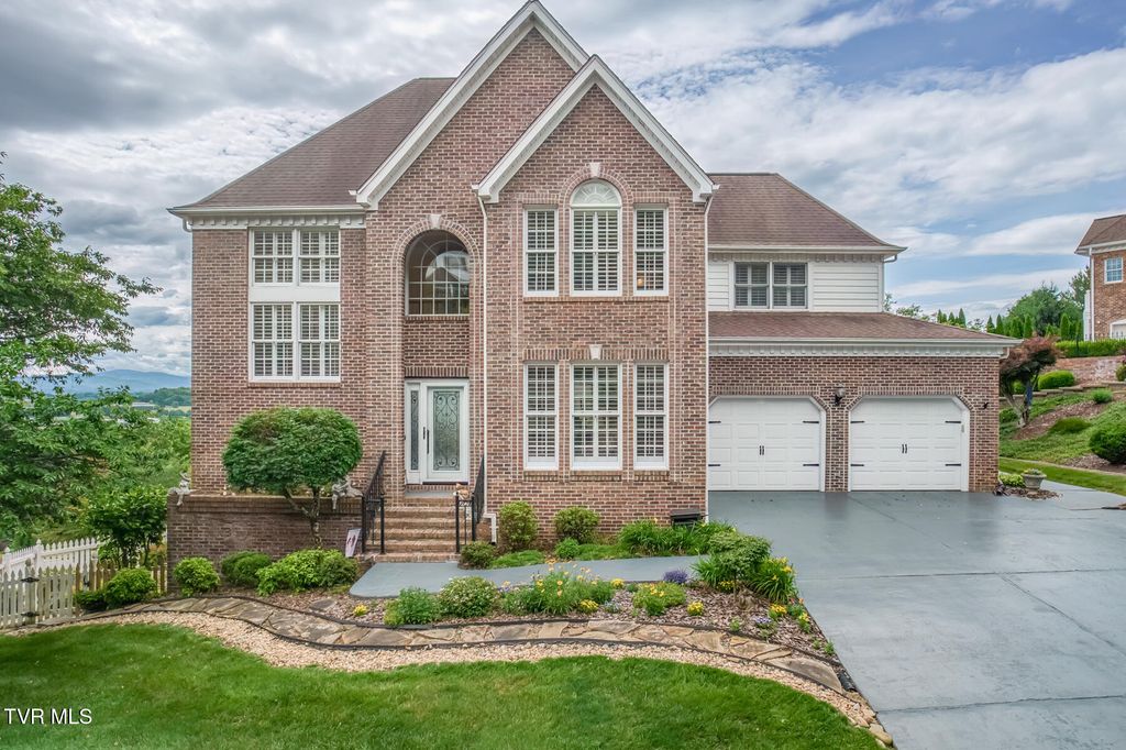 3401 Stoneridge Drive, Johnson City, TN 37604