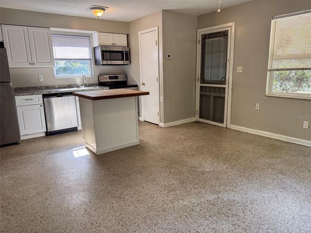 468 SE 18TH STREET, Melrose, FL 32666