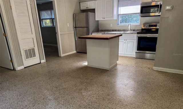 468 SE 18TH STREET, Melrose, FL 32666