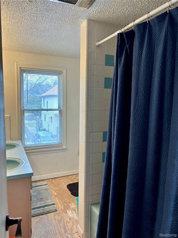 425 Fern Court, Monroe, MI 48162