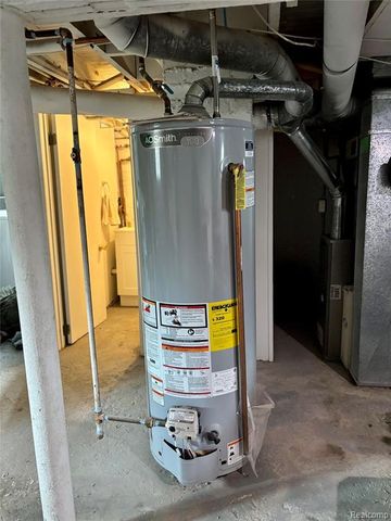 425 Fern Court, Monroe, MI 48162