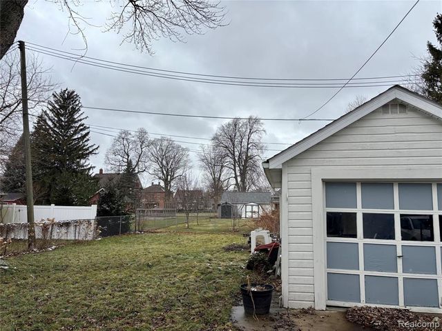 425 Fern Court, Monroe, MI 48162