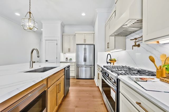 615 N 9th St, Nashville, TN 37206