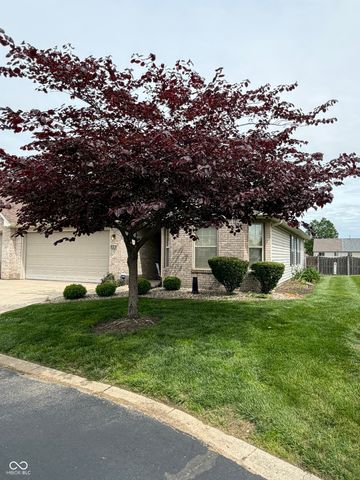 818 Jared Drive, Greenwood, IN 46143