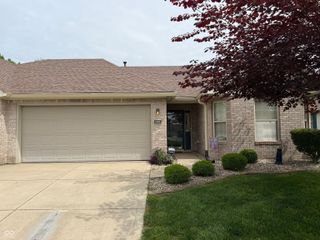 818 Jared Drive, Greenwood, IN 46143