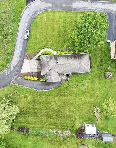 200 Stonebrook Dr, Peters Twp, PA 15317