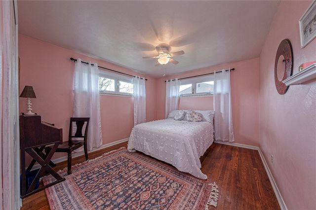 200 Stonebrook Dr, Peters Twp, PA 15317