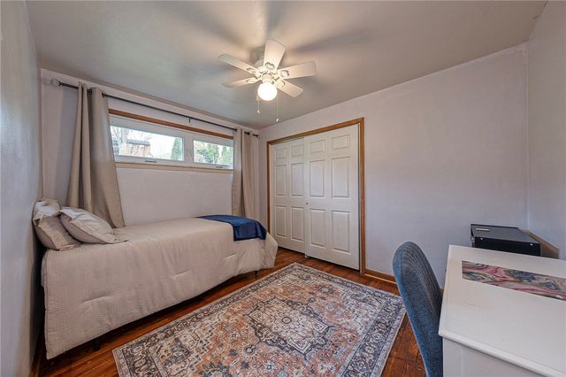200 Stonebrook Dr, Peters Twp, PA 15317
