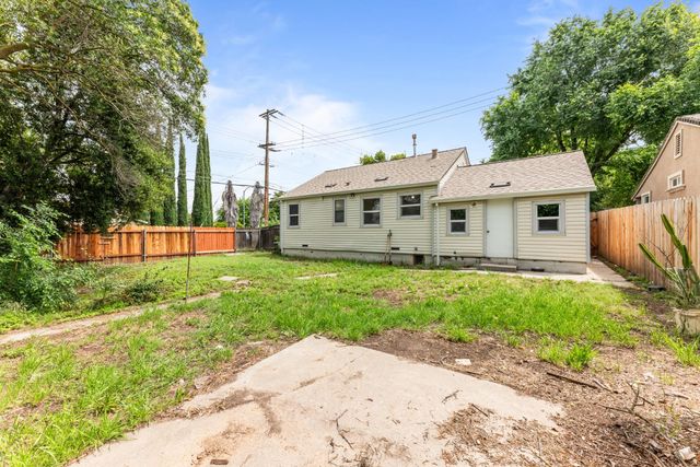 2699 Grove Ave, Sacramento, CA 95815