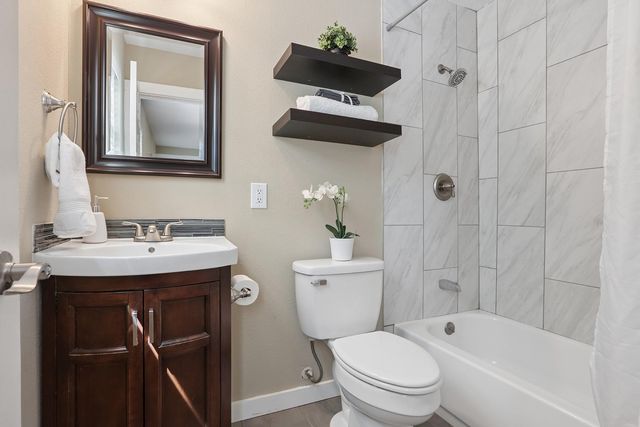 4906 Eastdale DR E, Austin, TX 78723