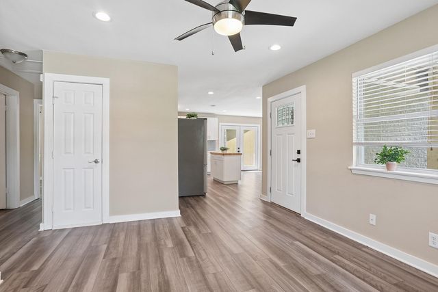 4906 Eastdale DR E, Austin, TX 78723