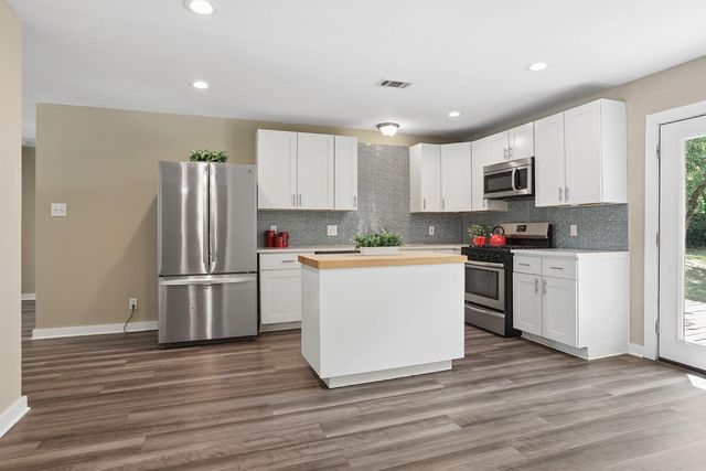 4906 Eastdale DR E, Austin, TX 78723
