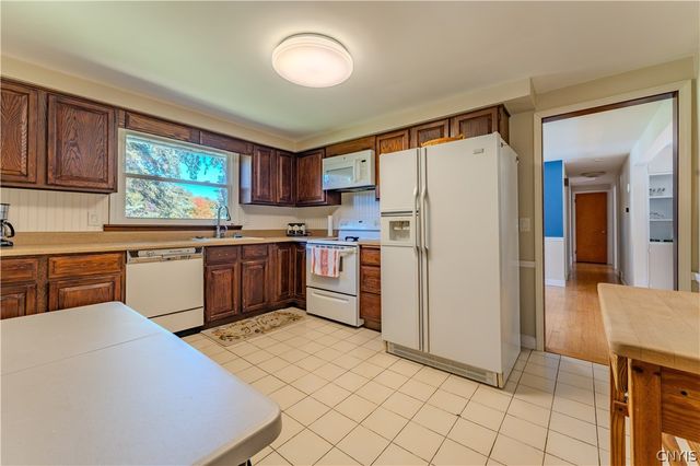 5071 Skyline Drive, Onondaga, NY 13215