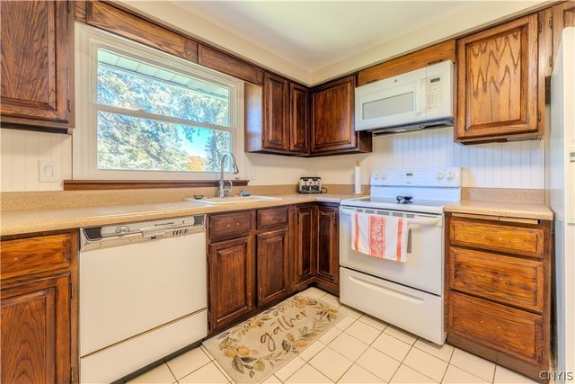 5071 Skyline Drive, Onondaga, NY 13215