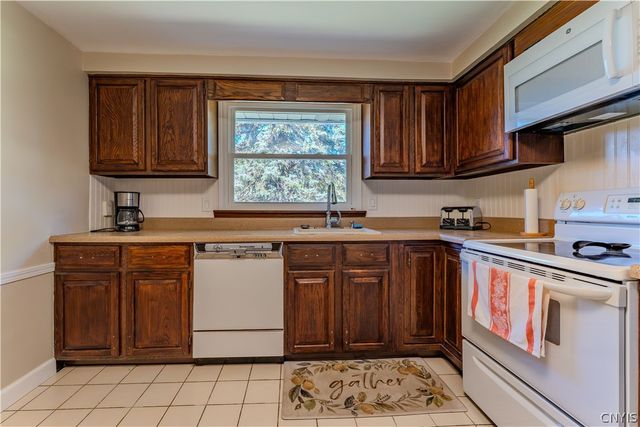 5071 Skyline Drive, Onondaga, NY 13215