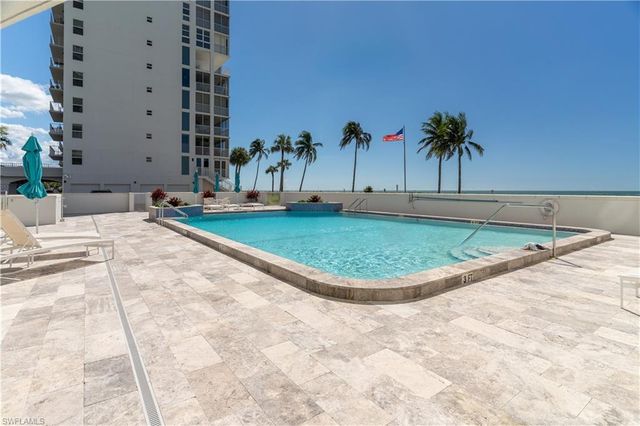 10701 Gulf Shore DR 701, Naples, FL 34108