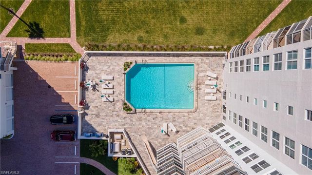 10701 Gulf Shore DR 701, Naples, FL 34108