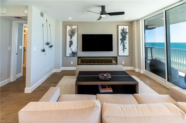 10701 Gulf Shore DR 701, Naples, FL 34108