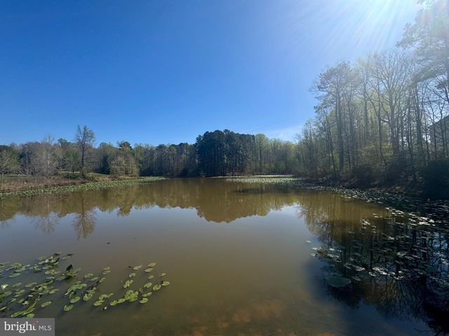 3743 HUNTSMAN DR, Huntingtown, MD 20639