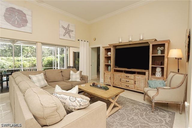 5916 Chanteclair DR 8, Naples, FL 34108
