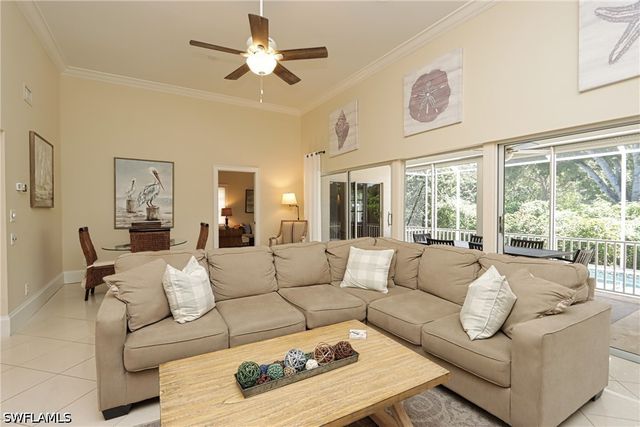 5916 Chanteclair DR 8, Naples, FL 34108