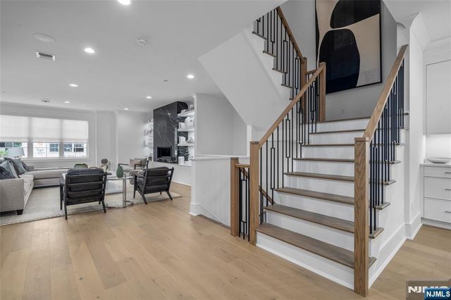 110 Mason Court 2G, Haworth, NJ 07641