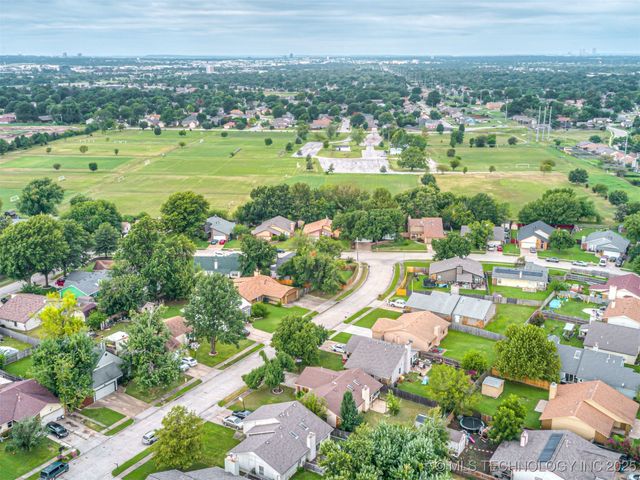 14225 E 37th Place, Tulsa, OK 74133