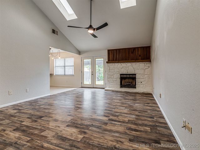 14225 E 37th Place, Tulsa, OK 74133