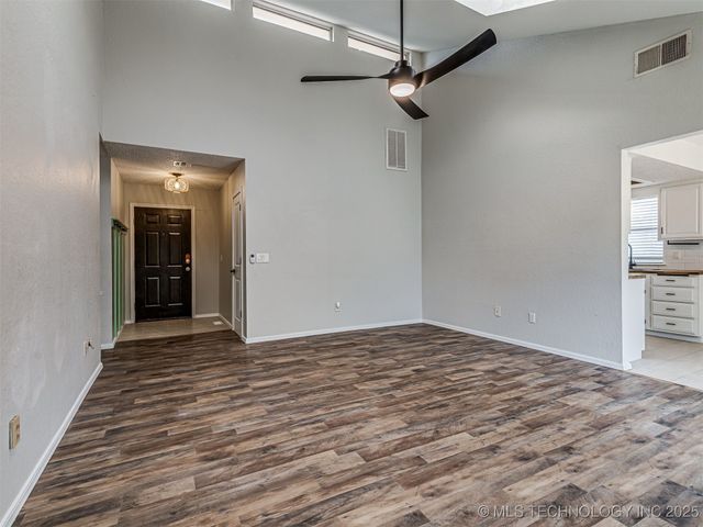 14225 E 37th Place, Tulsa, OK 74133