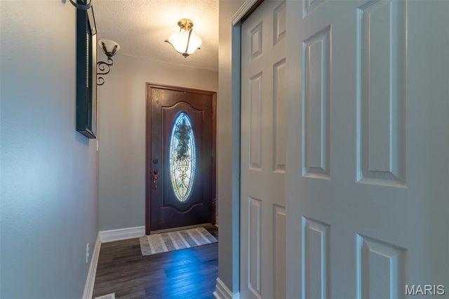 722 Sur Vista Drive, Arnold, MO 63010