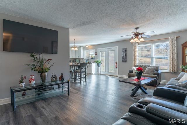 722 Sur Vista Drive, Arnold, MO 63010