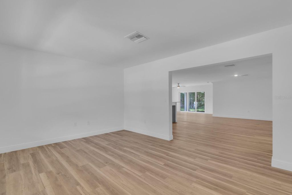 Image 14 of property listing at 413 POPPY LANE, Inverness, FL 34452