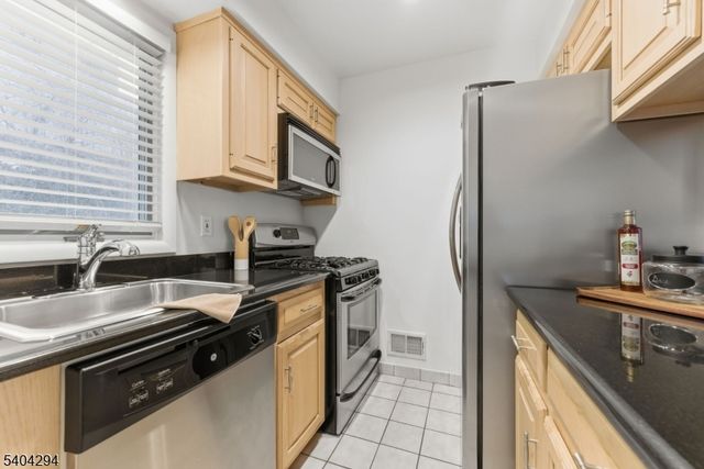 6 Essex St. G 39, Belleville Twp., NJ 07109