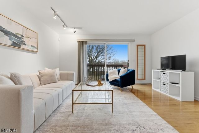 6 Essex St. G 39, Belleville Twp., NJ 07109