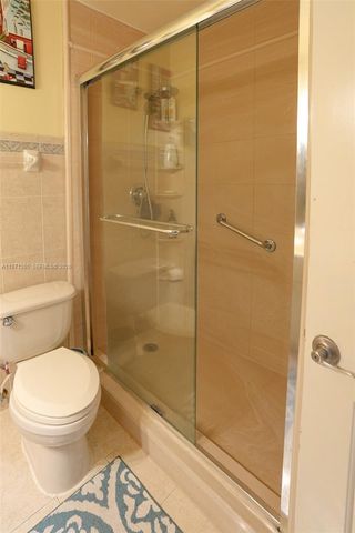 1159 W 40th St 16, Hialeah, FL 33012