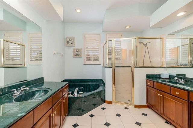 10001 HIGHLAND WOODS COURT, Orlando, FL 32836