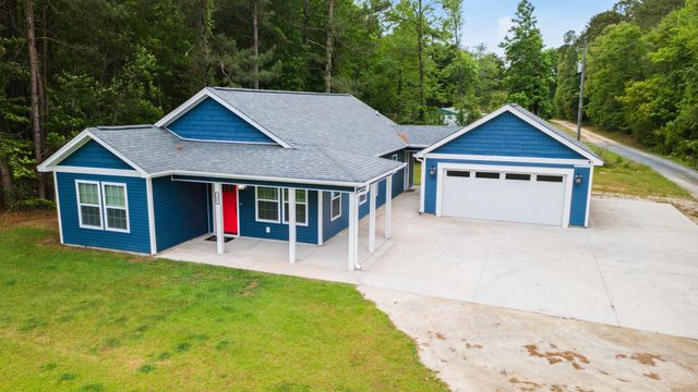 395 Pine Oaks Farm Rd., Aynor, SC 29511