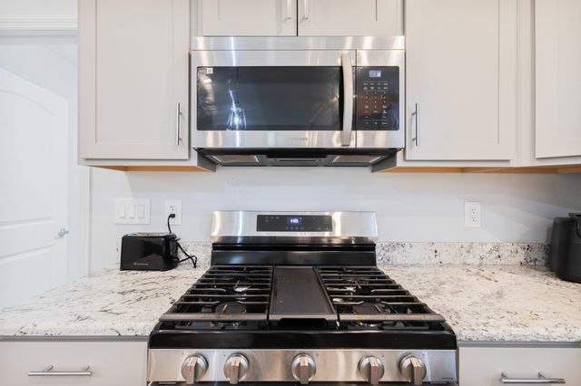 395 Pine Oaks Farm Rd., Aynor, SC 29511