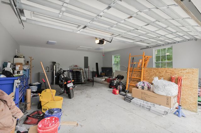 395 Pine Oaks Farm Rd., Aynor, SC 29511