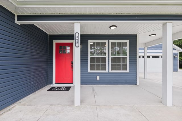 395 Pine Oaks Farm Rd., Aynor, SC 29511