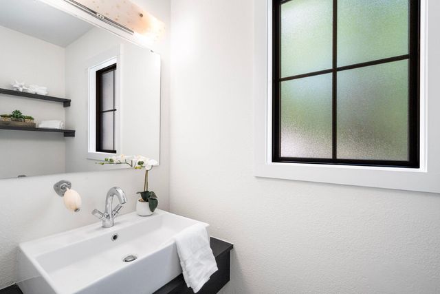 1703 Graywood CV, Austin, TX 78704