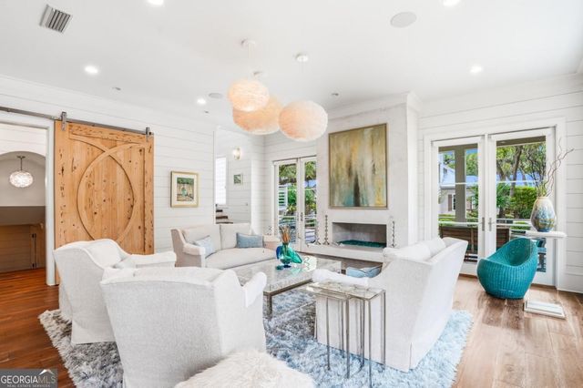 1082 Village Oaks Lane, St. Simons, GA 31522