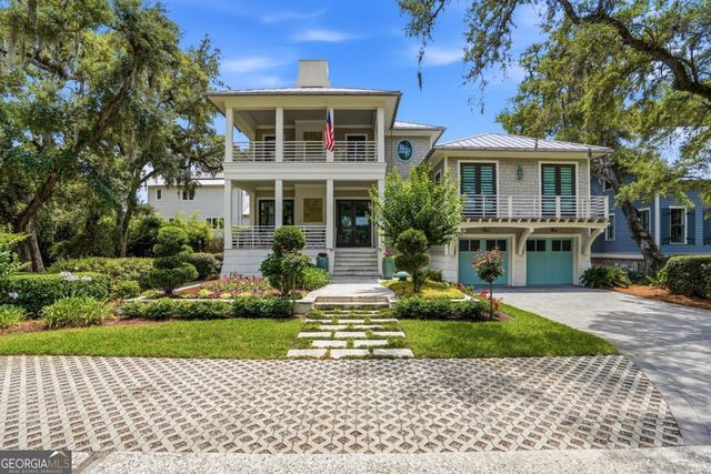 1082 Village Oaks Lane, St. Simons, GA 31522