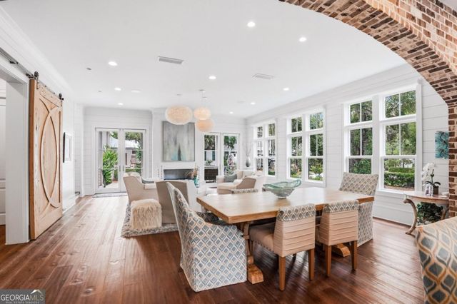 1082 Village Oaks Lane, St. Simons, GA 31522