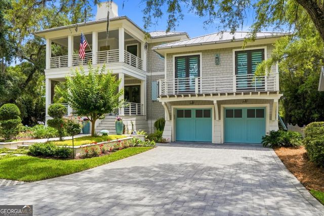 1082 Village Oaks Lane, St. Simons, GA 31522