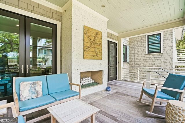 1082 Village Oaks Lane, St. Simons, GA 31522