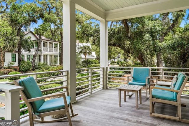 1082 Village Oaks Lane, St. Simons, GA 31522
